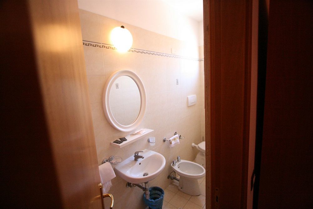 Hotel Venezia Montecatini Terme Dış mekan fotoğraf